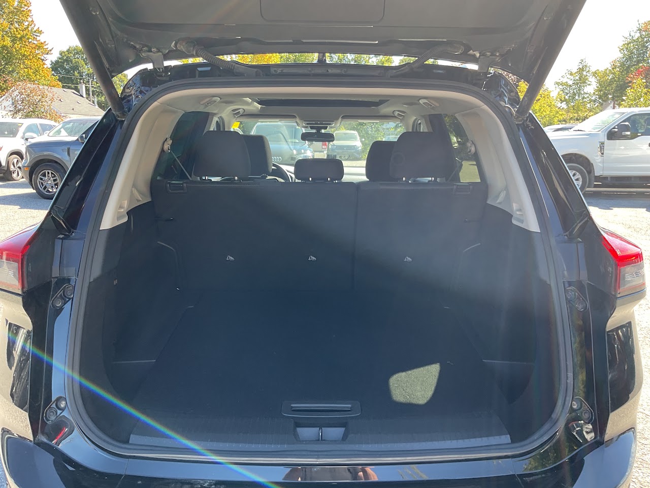2025 Nissan Rogue — photo 24 of 34