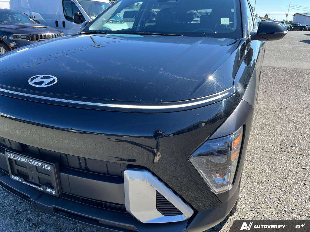 2025 Hyundai Kona — photo 8 of 25