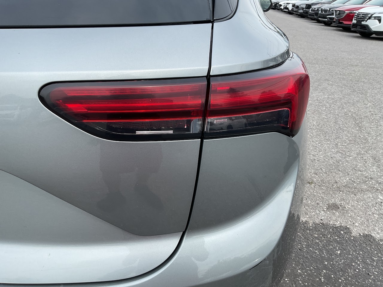 2023 Buick Envision — photo 16 of 34
