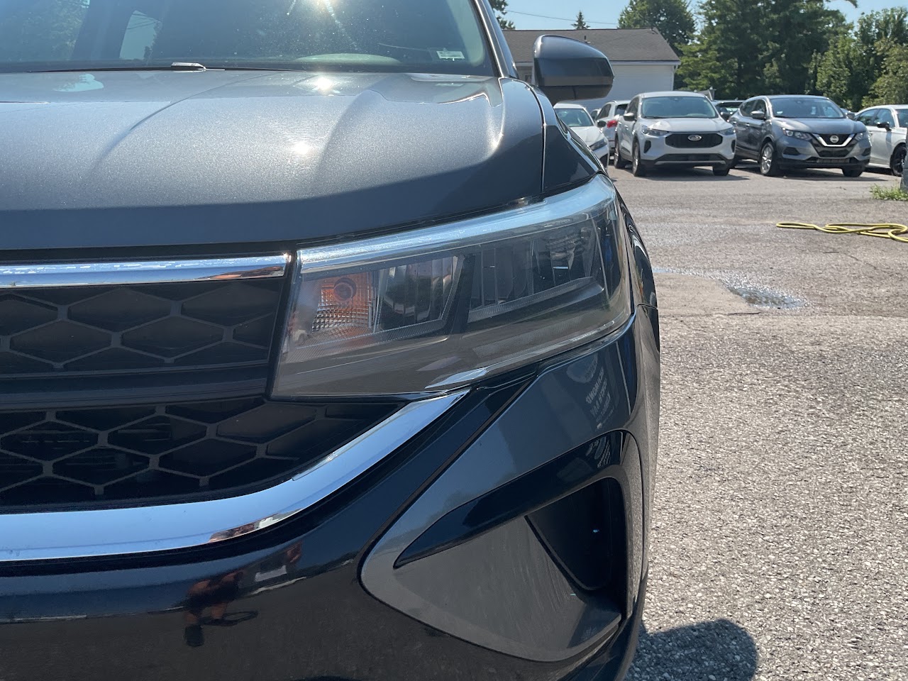 2024 Volkswagen Taos — photo 15 of 34