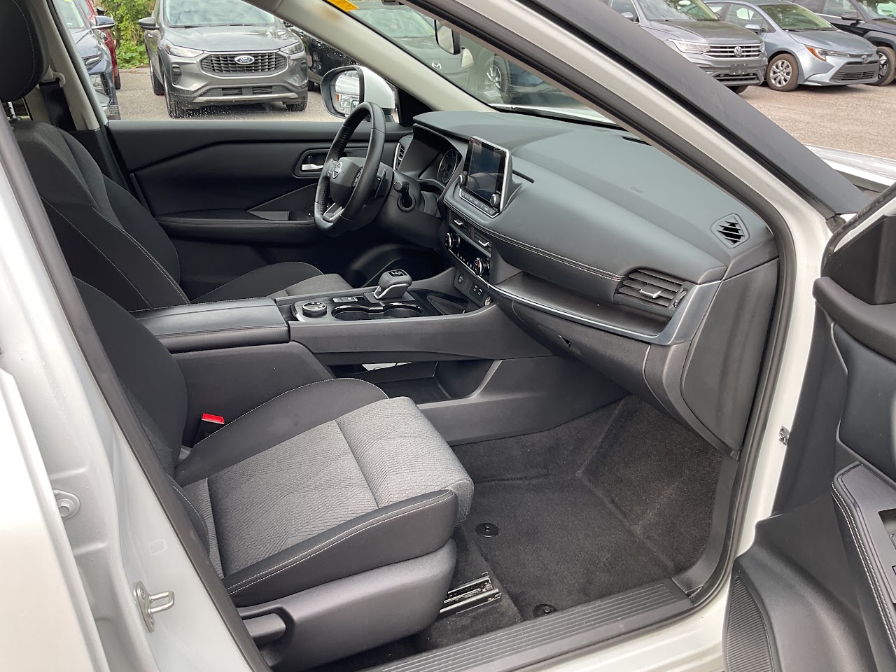 2025 Nissan Rogue — photo 21 de 34