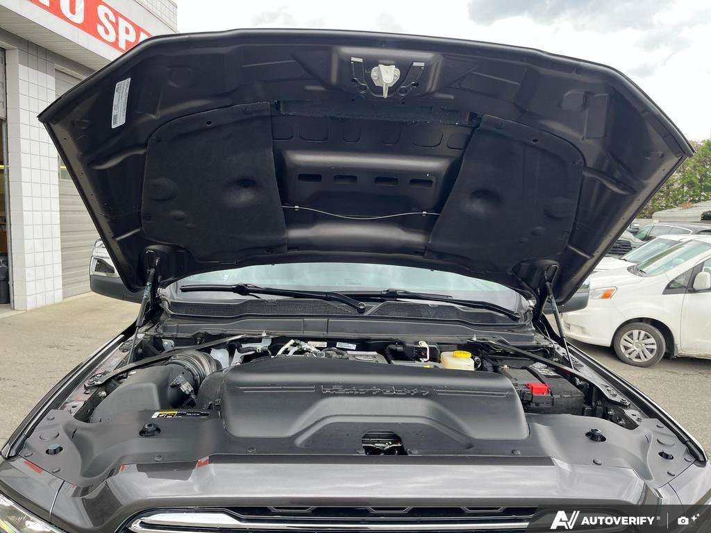 2026 Ram 3500 Crew Cab — photo 10 of 25