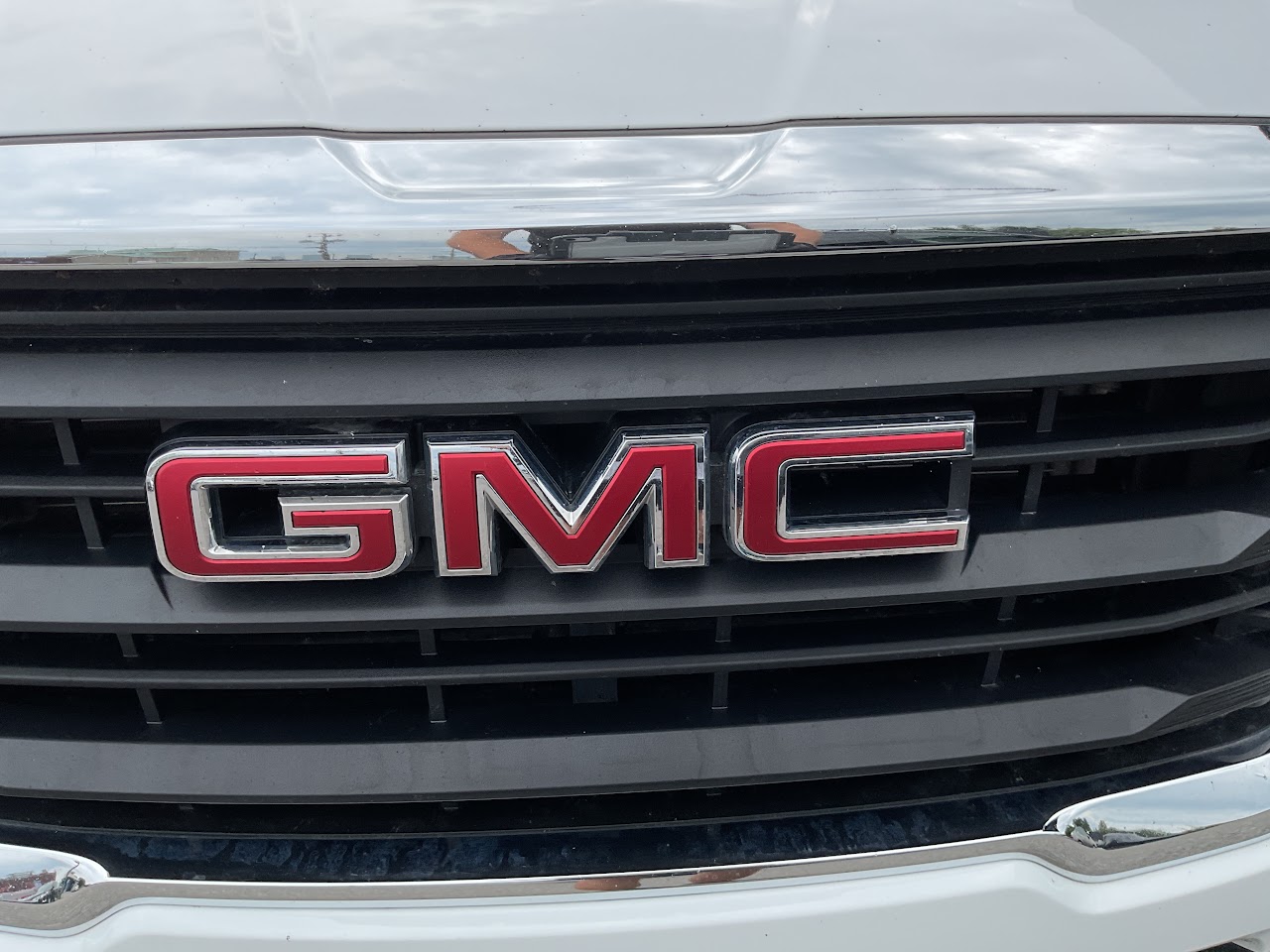 2024 GMC Terrain — photo 19 of 34