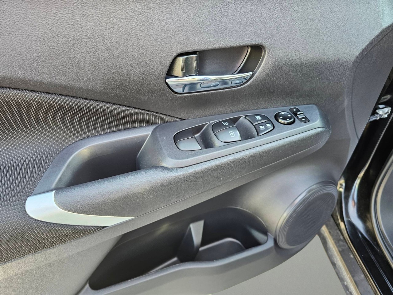 2025 Nissan Kicks Play — photo 15 de 20