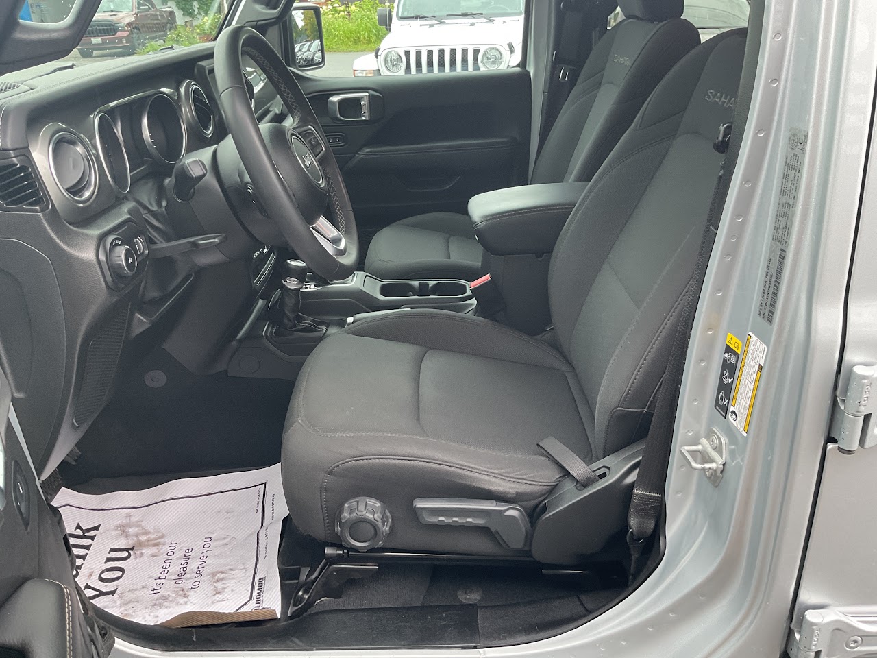 2023 Jeep Wrangler — photo 18 de 32