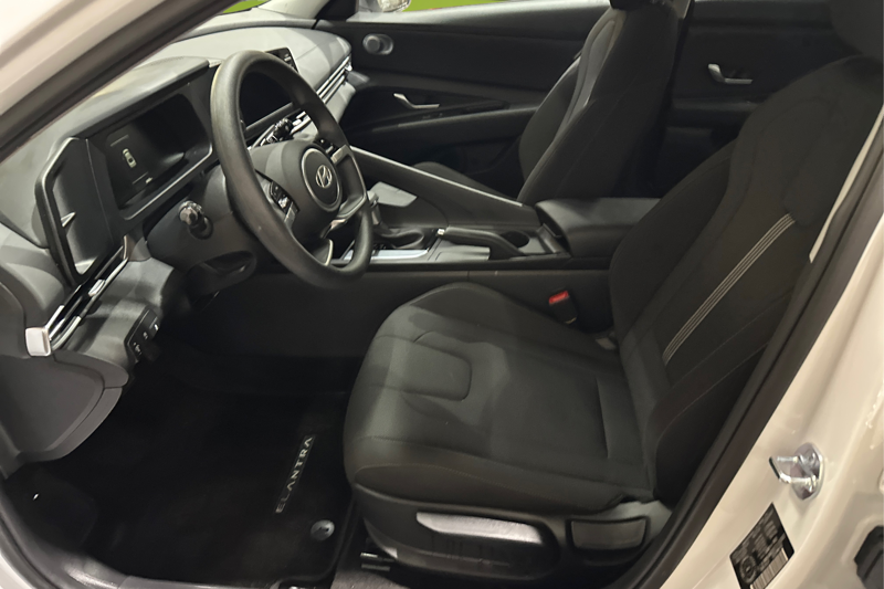 2026 Hyundai Elantra — photo 11 of 29