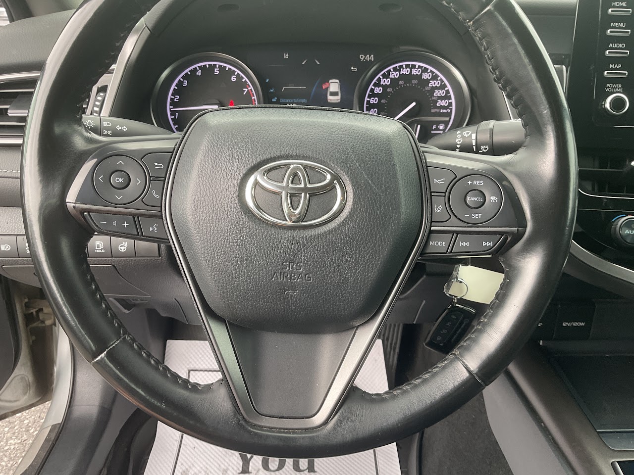 2023 Toyota Camry — photo 26 of 34