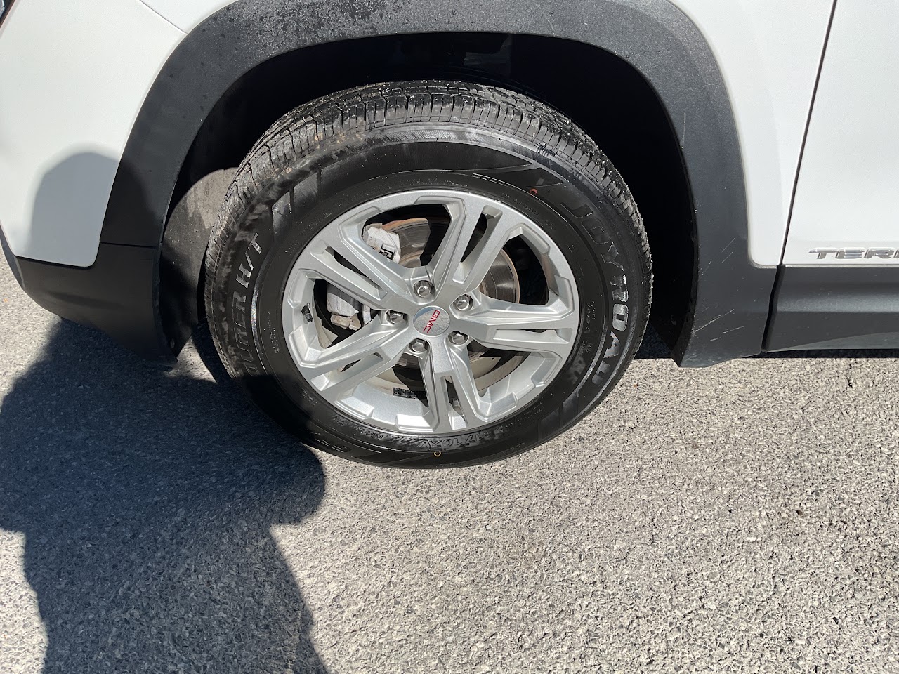 2024 GMC Terrain — photo 13 of 34