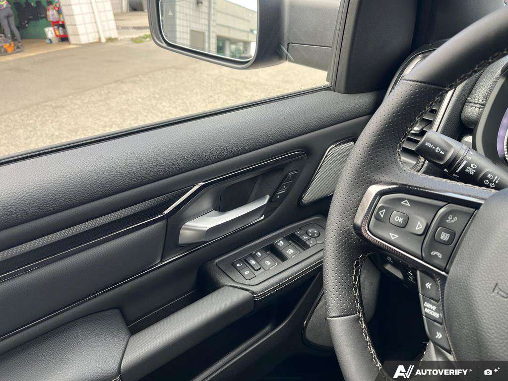 2026 Ram 1500 — photo 17 de 25