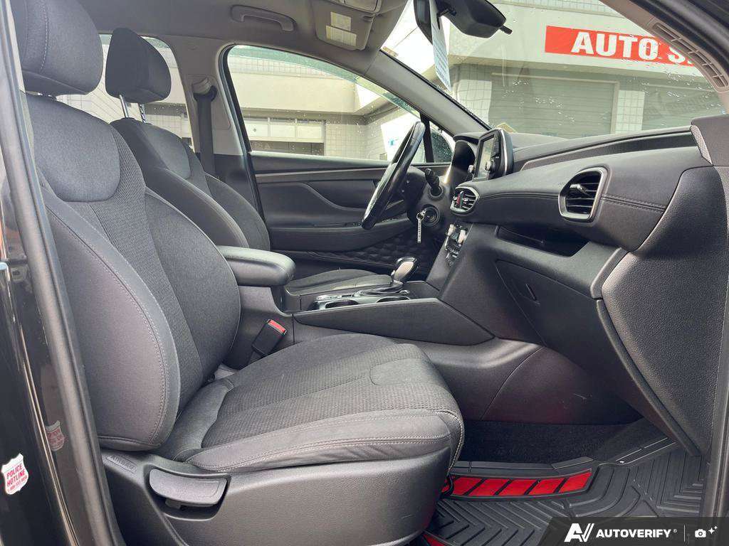 2019 Hyundai Santa Fe — photo 22 of 25