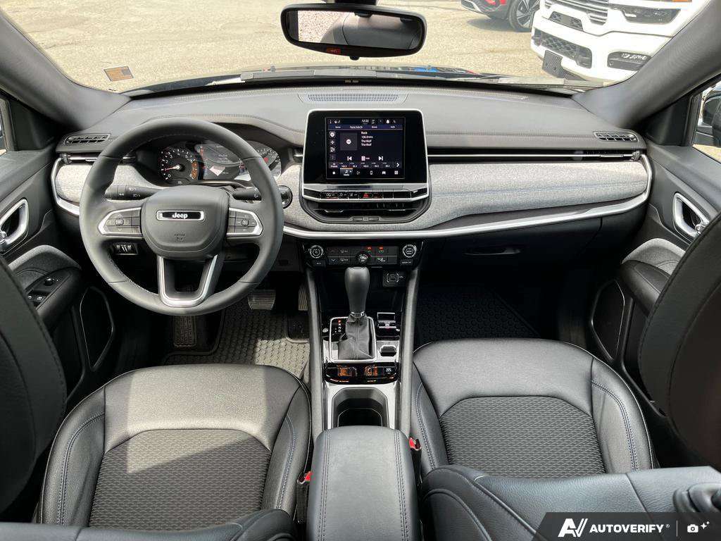 2025 Jeep Compass — photo 24 of 25
