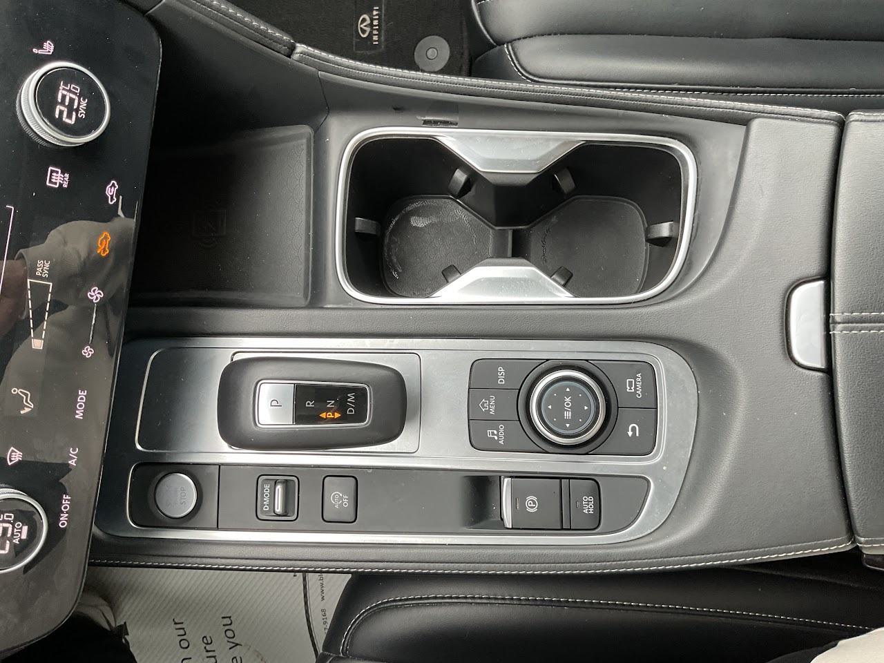 2024 INFINITI QX60 — photo 17 of 24