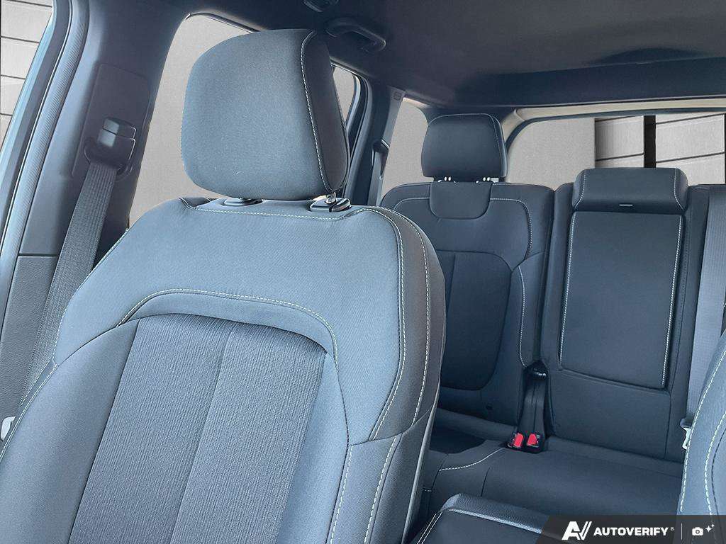 2025 Jeep Grand Cherokee — photo 26 de 31