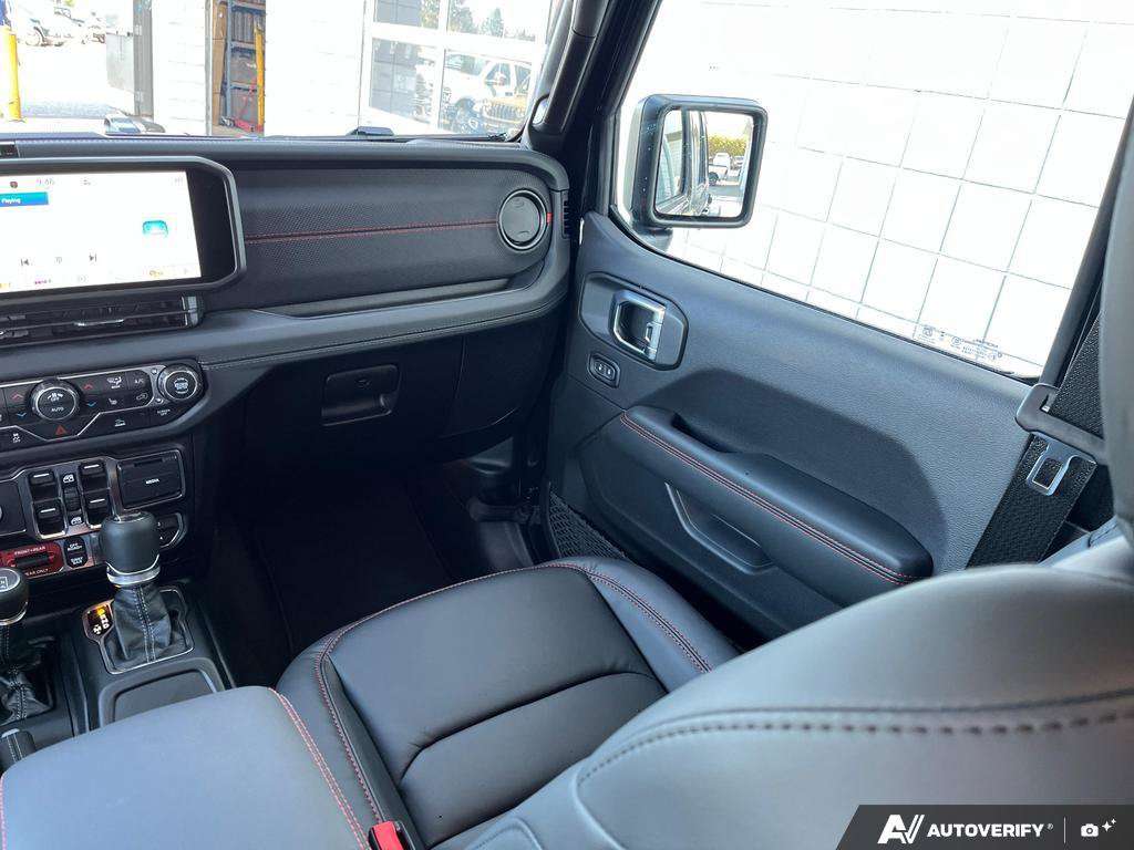 2026 Jeep Wrangler — photo 25 of 25