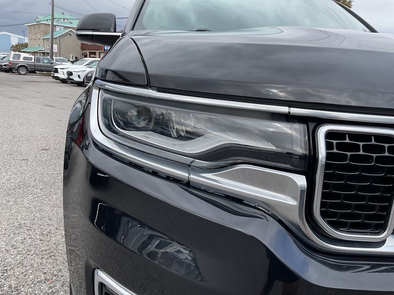 2022 Jeep Wagoneer — photo 15 of 34