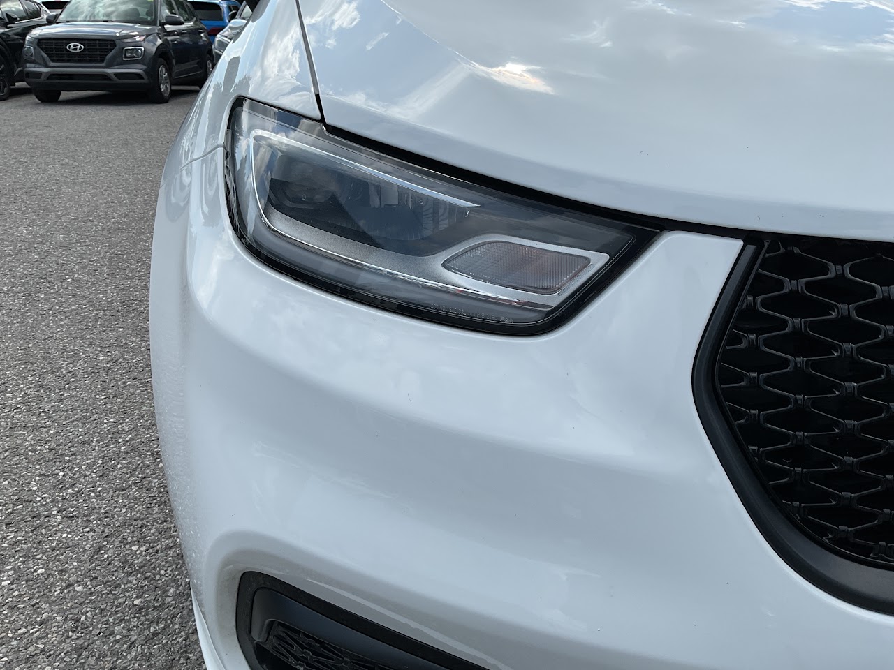 2025 Chrysler Pacifica — photo 14 of 34