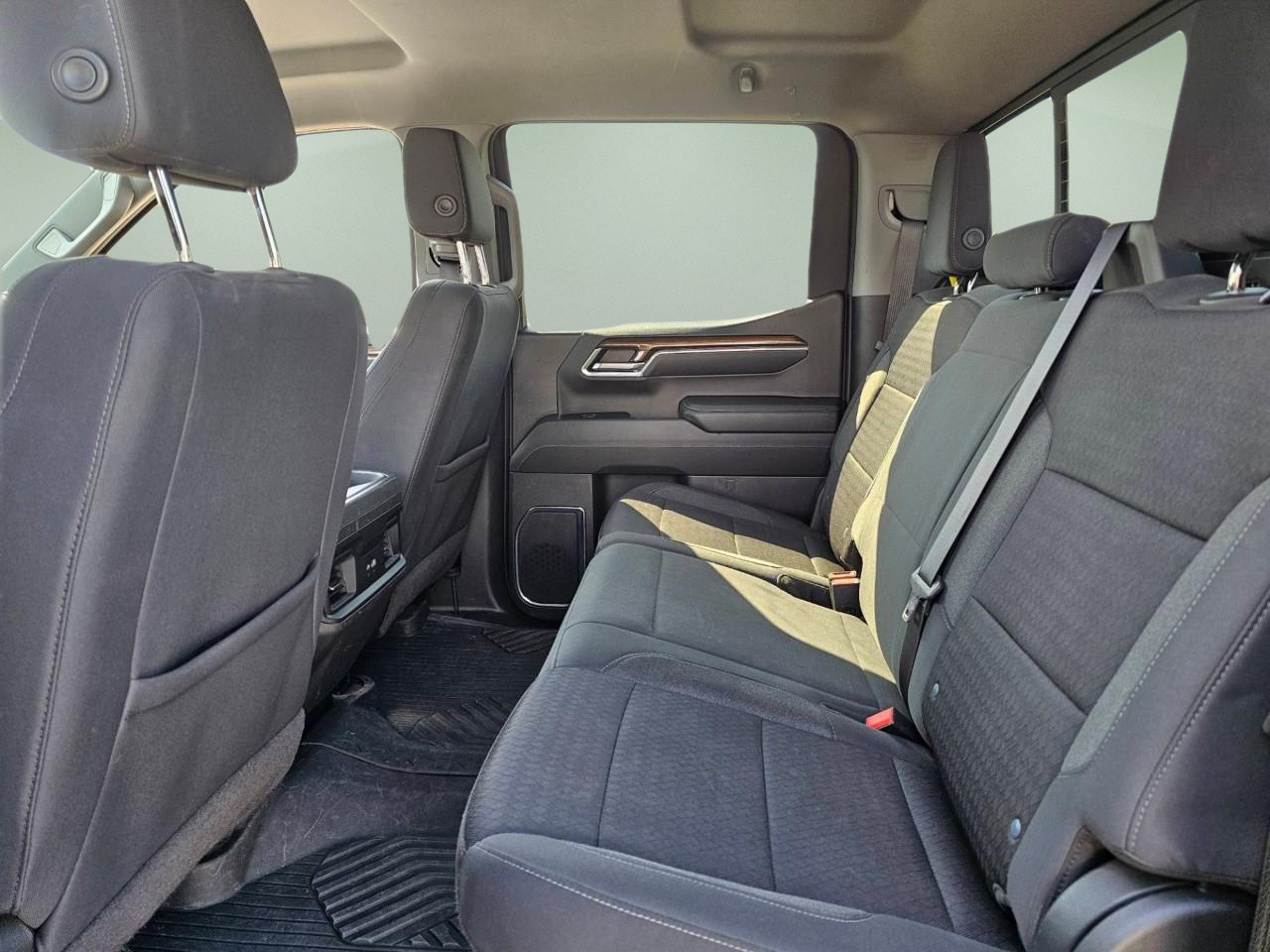 2024 Chevrolet Silverado 1500 — photo 17 of 20