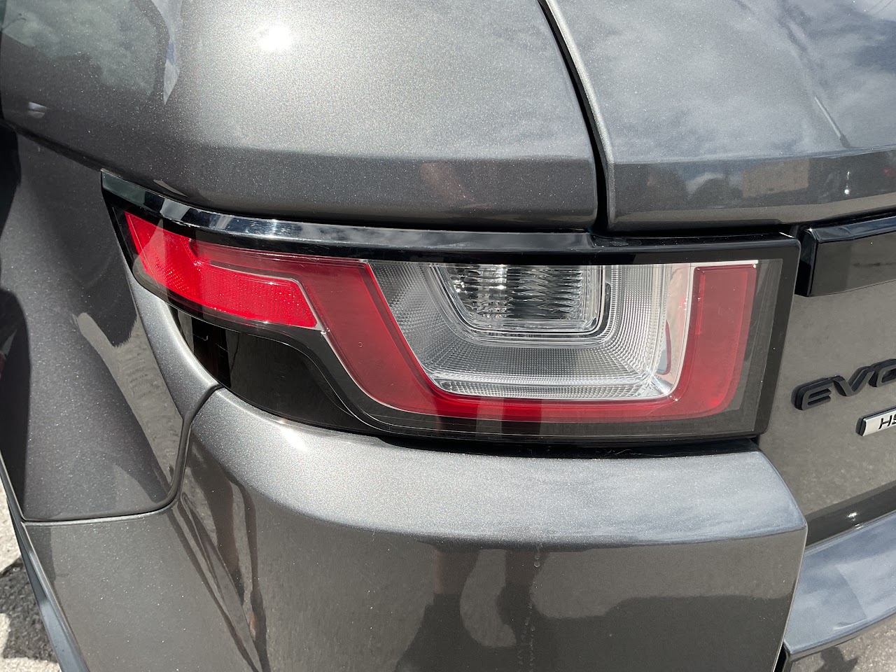 2017 Land Rover Range Rover Evoque — photo 16 of 36