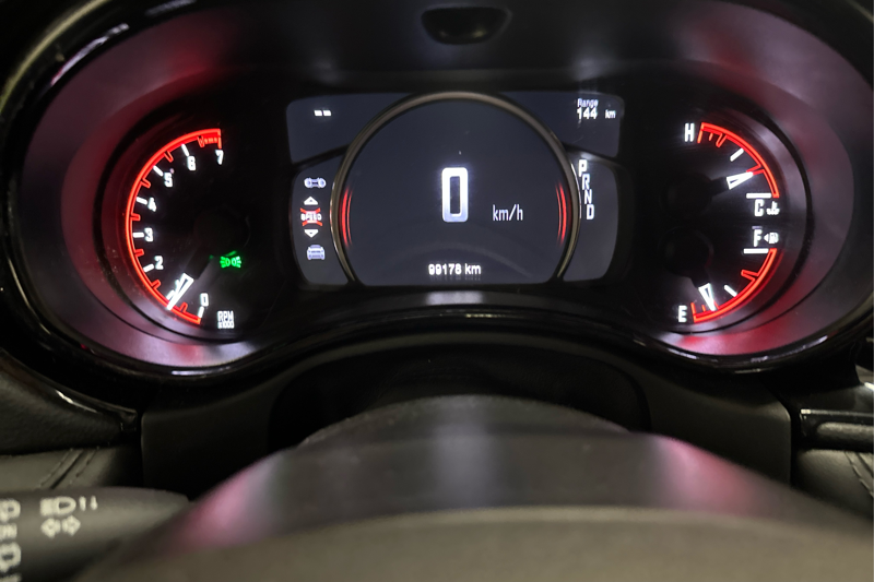 2022 Dodge Durango — photo 12 of 26