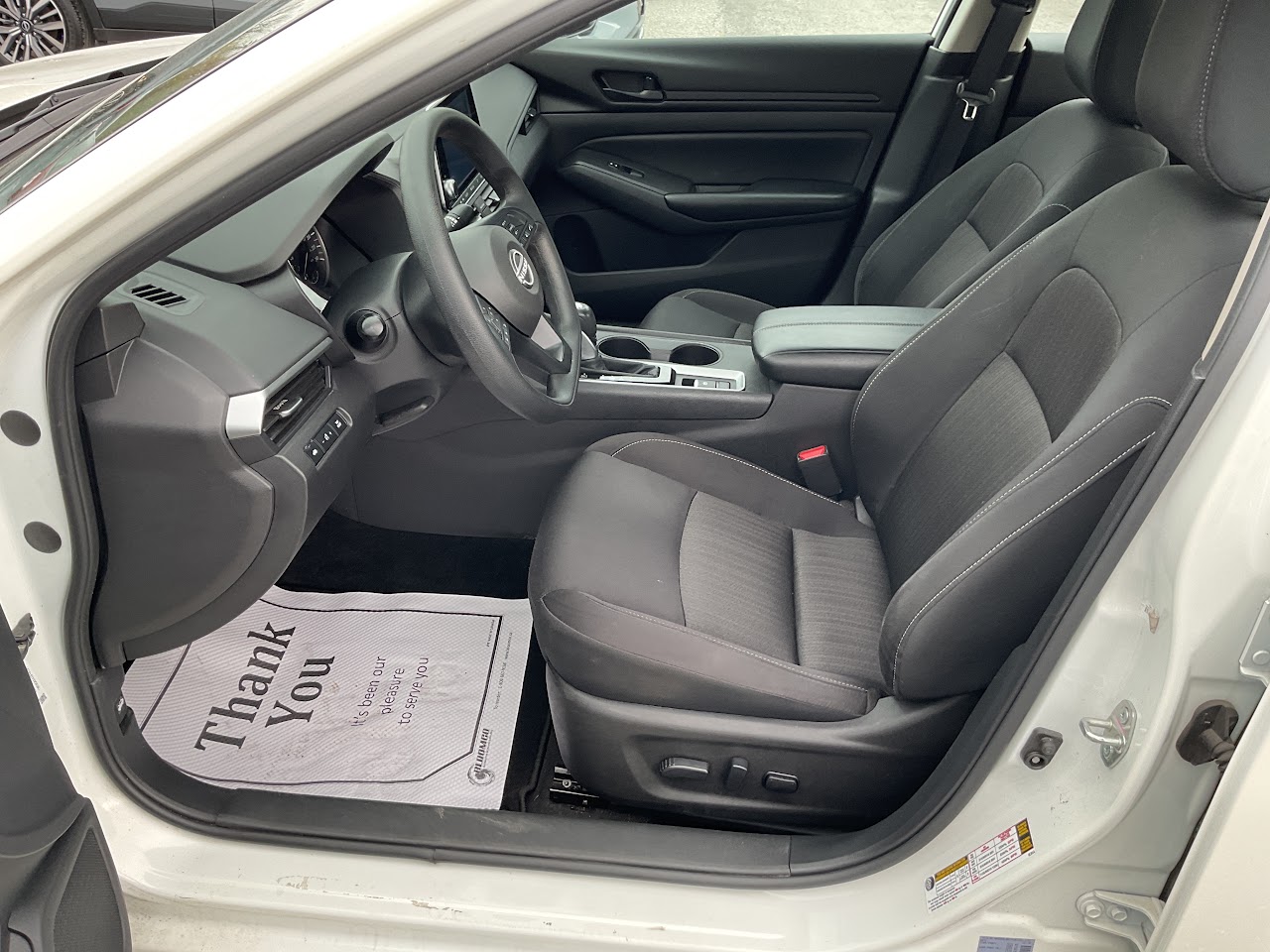 2025 Nissan Altima — photo 18 of 32