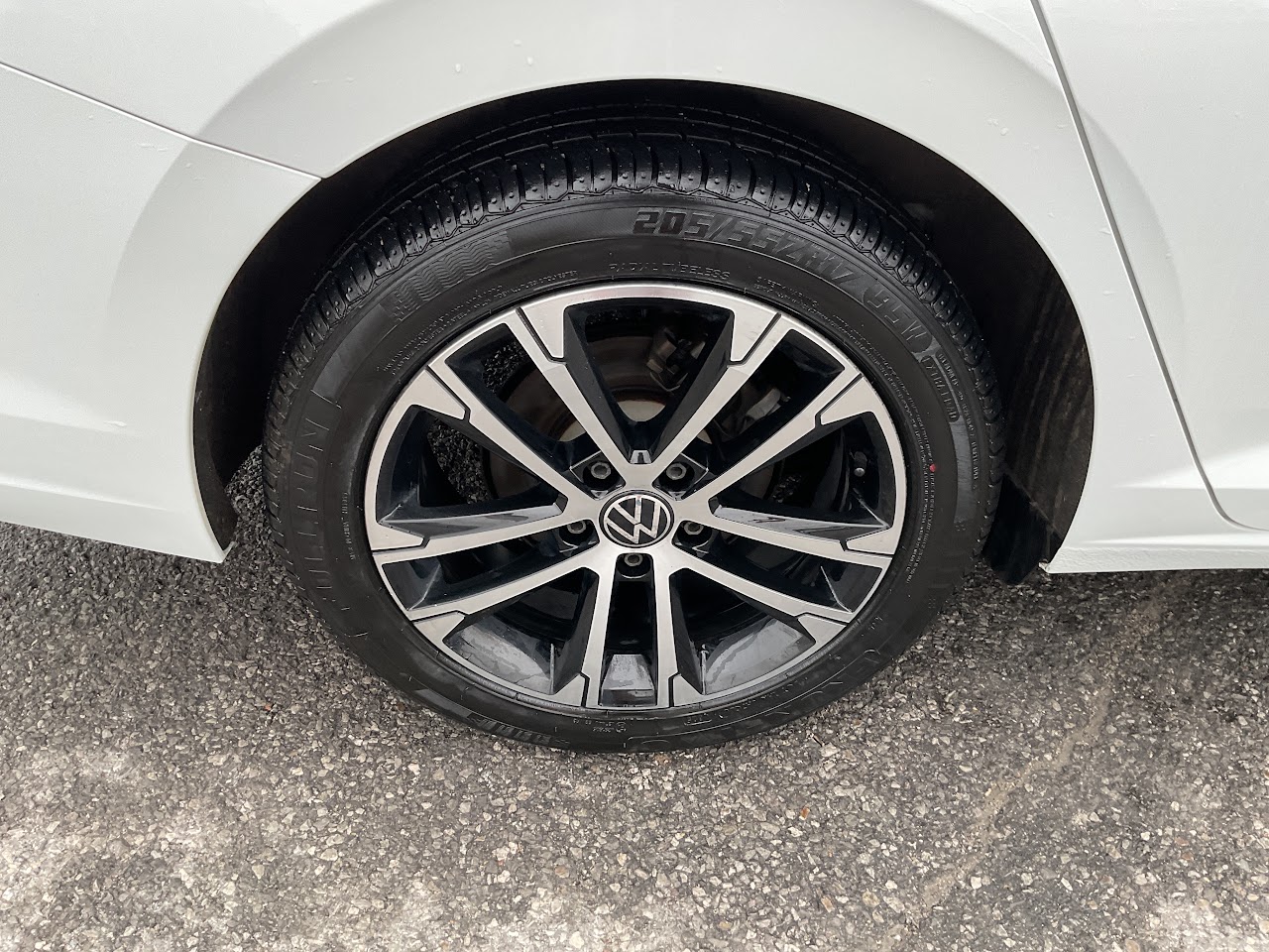 2024 Volkswagen Jetta — photo 19 of 39