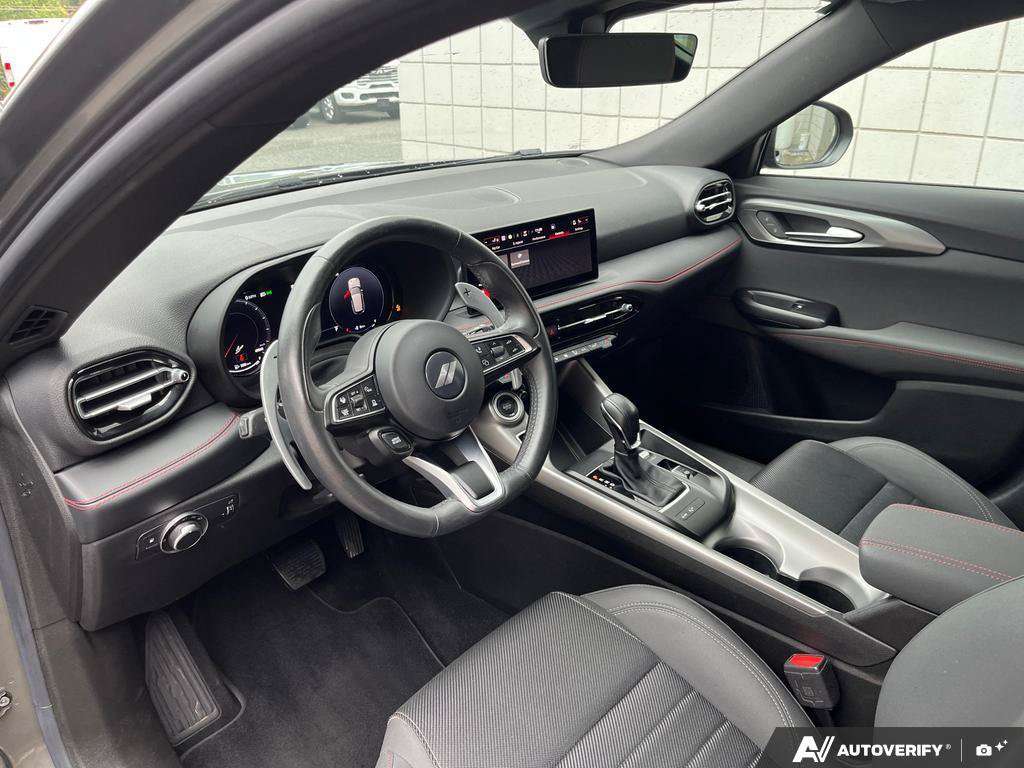 2024 Dodge Hornet — photo 13 of 25