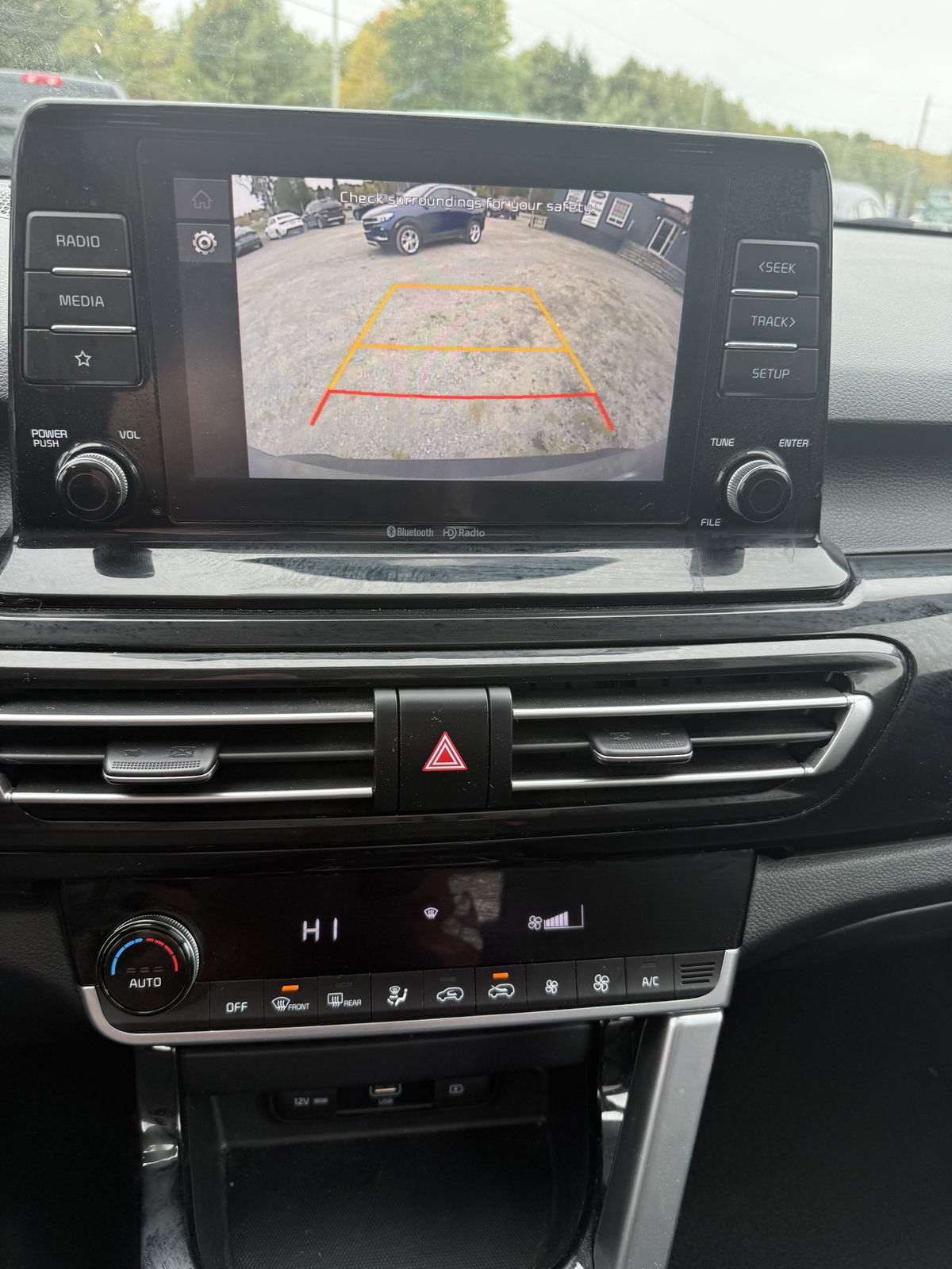 2022 Kia Seltos — photo 19 of 25