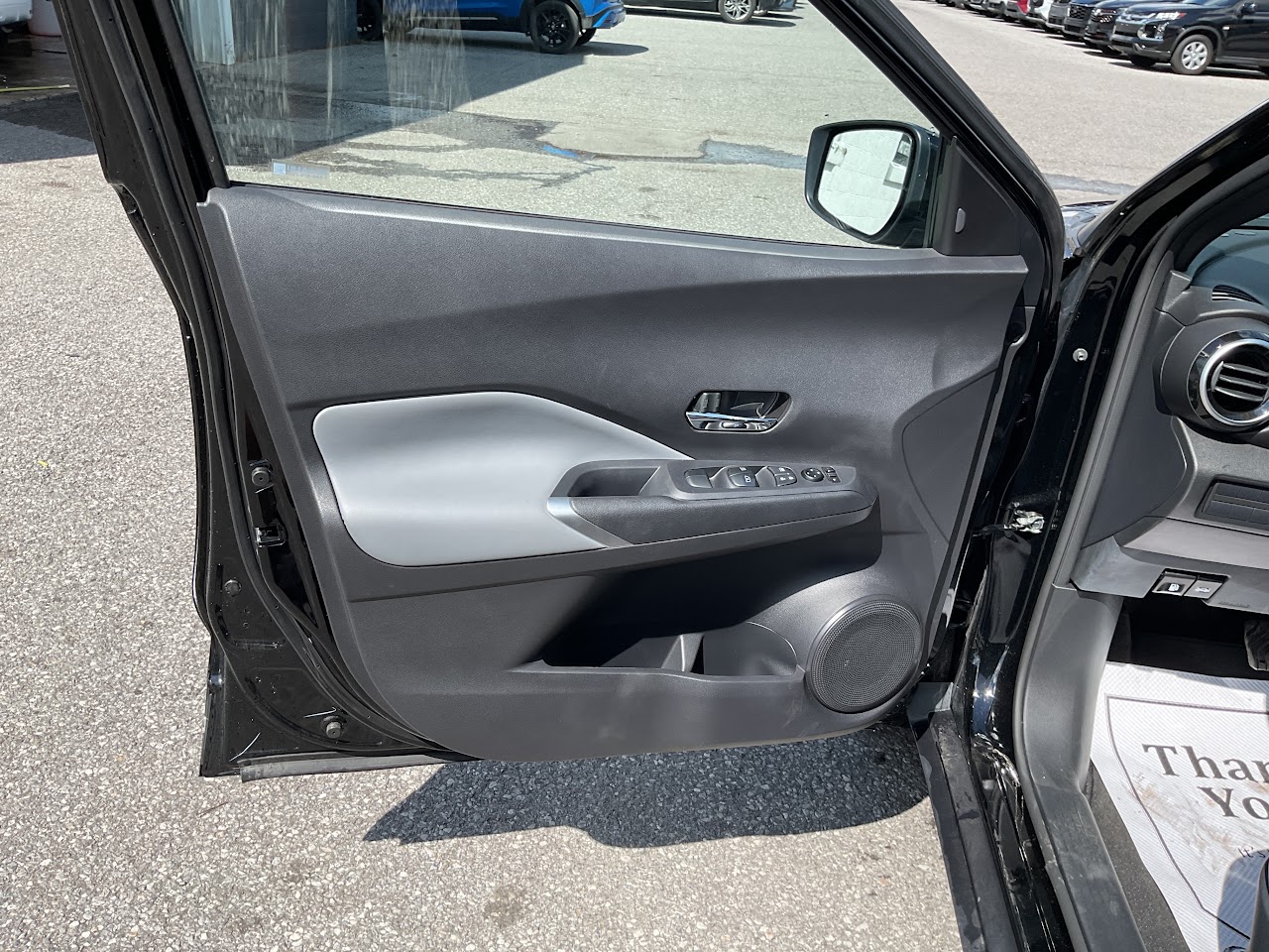 2023 Nissan Kicks — photo 30 of 34