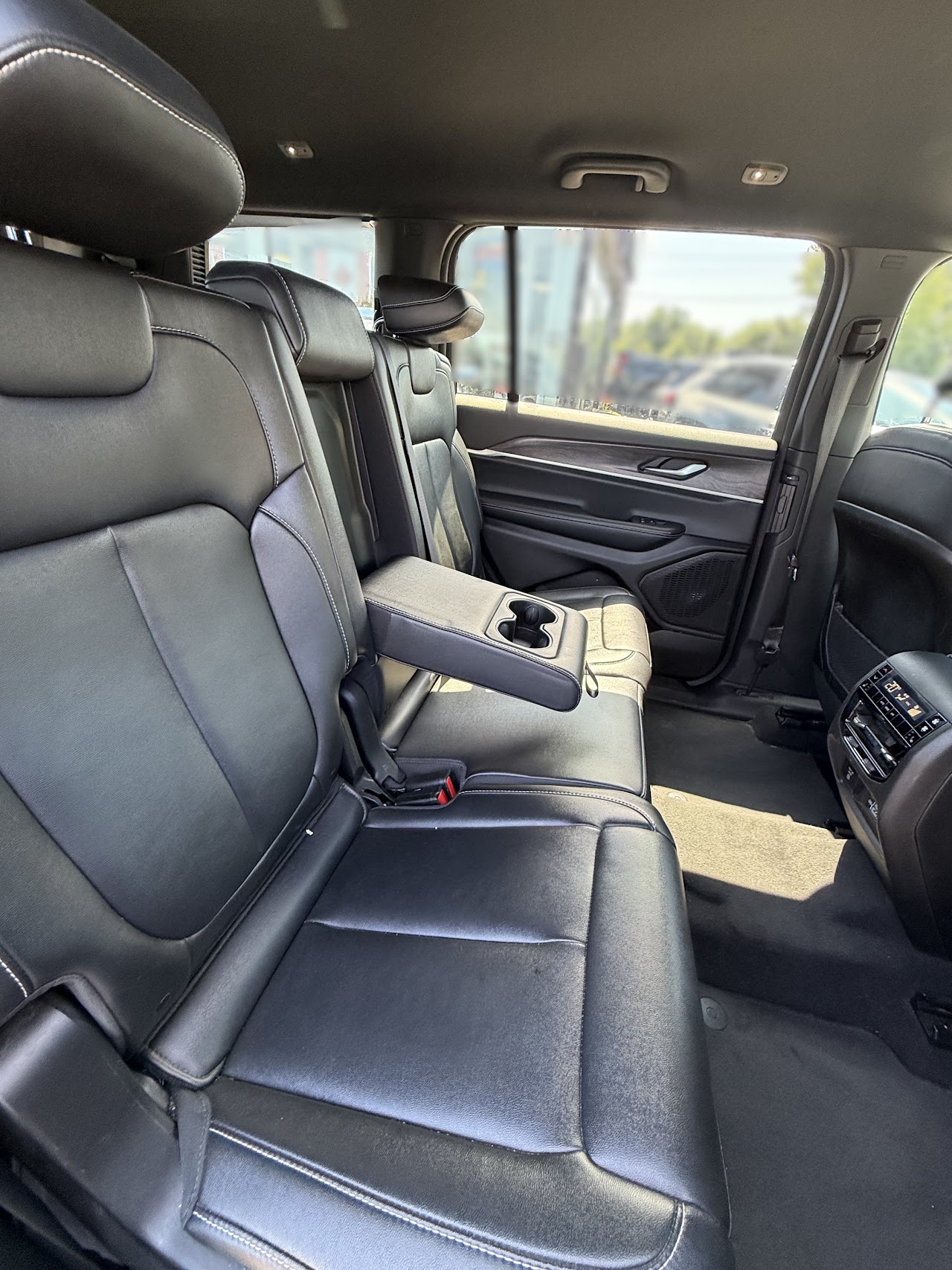 2024 Jeep Grand Cherokee — photo 41 de 67