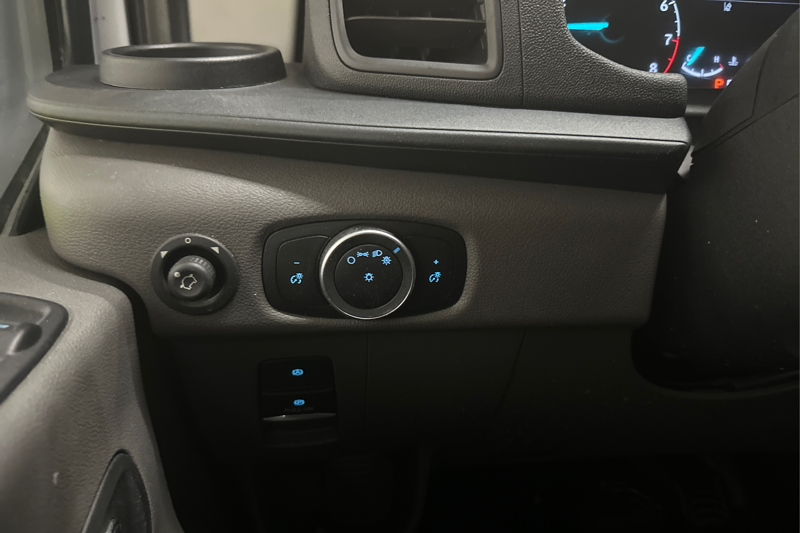 2025 Ford Transit Cargo Van — photo 14 de 23