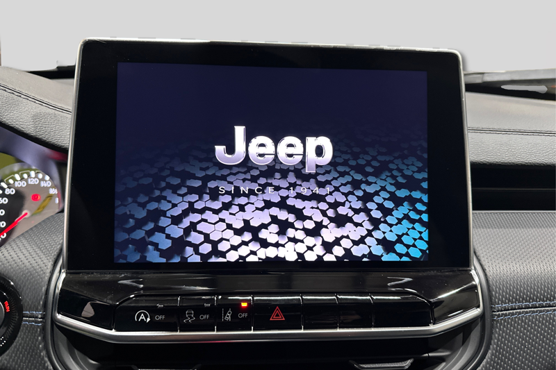 2026 Jeep Compass — photo 12 de 29