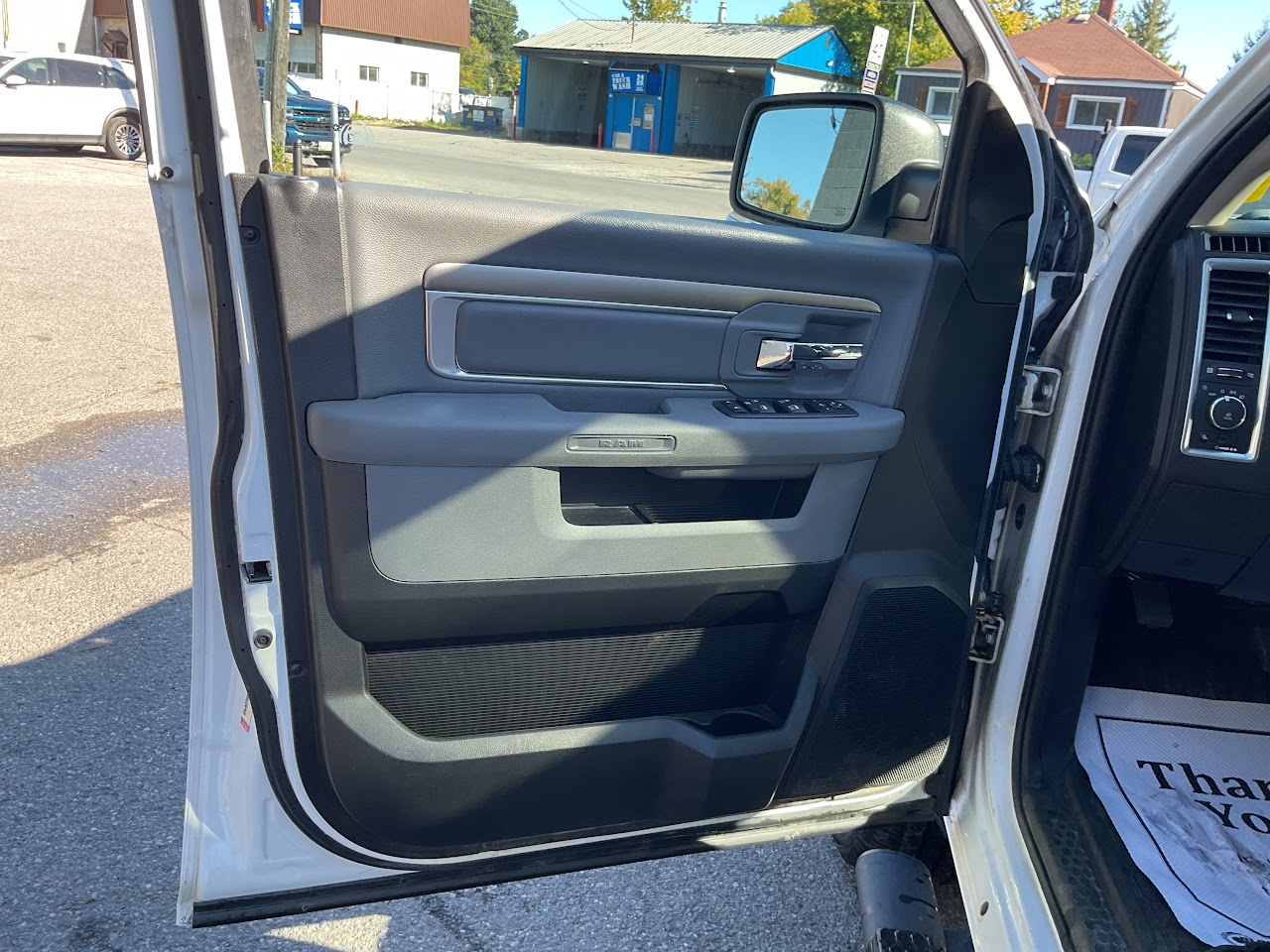 2020 Ram 1500 Classic — photo 16 of 34