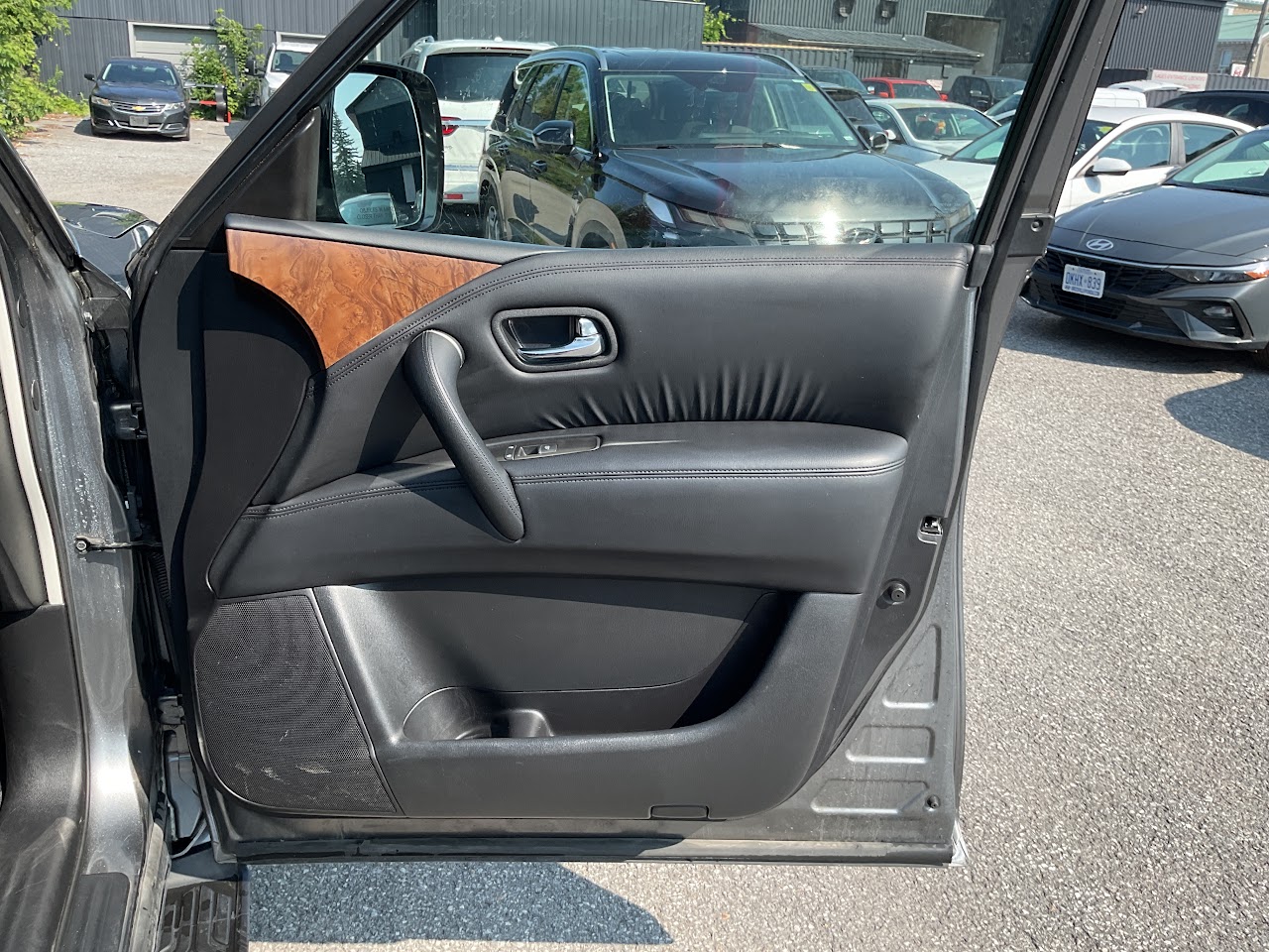2024 Nissan Armada — photo 31 of 34