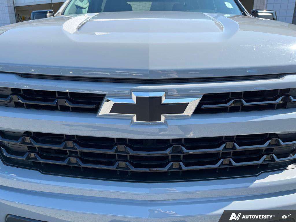 2024 Chevrolet Silverado 1500 — photo 9 of 25