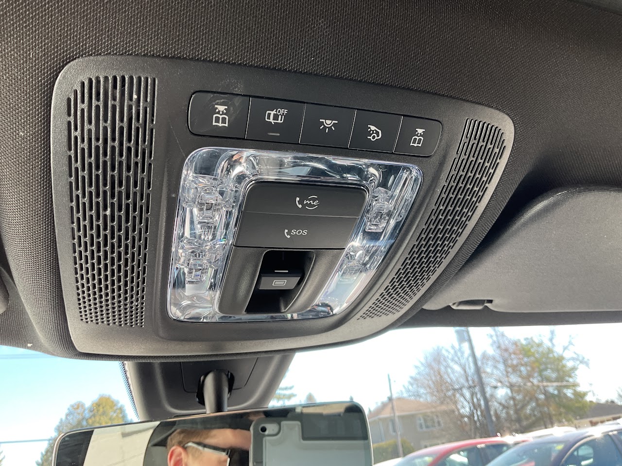 2023 Mercedes-Benz GLB250 — photo 17 of 22