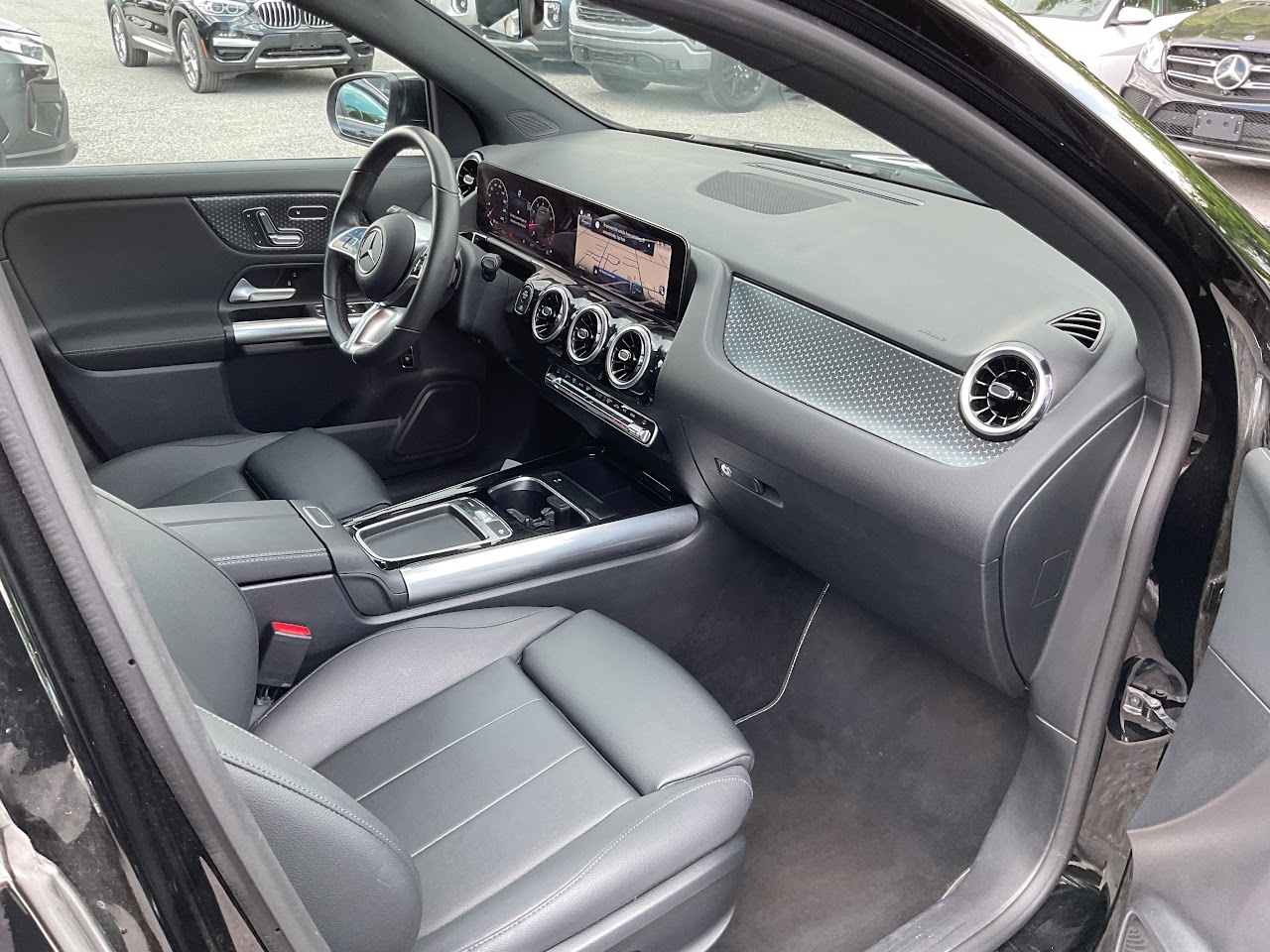 2026 Mercedes-Benz GLA — photo 22 of 34