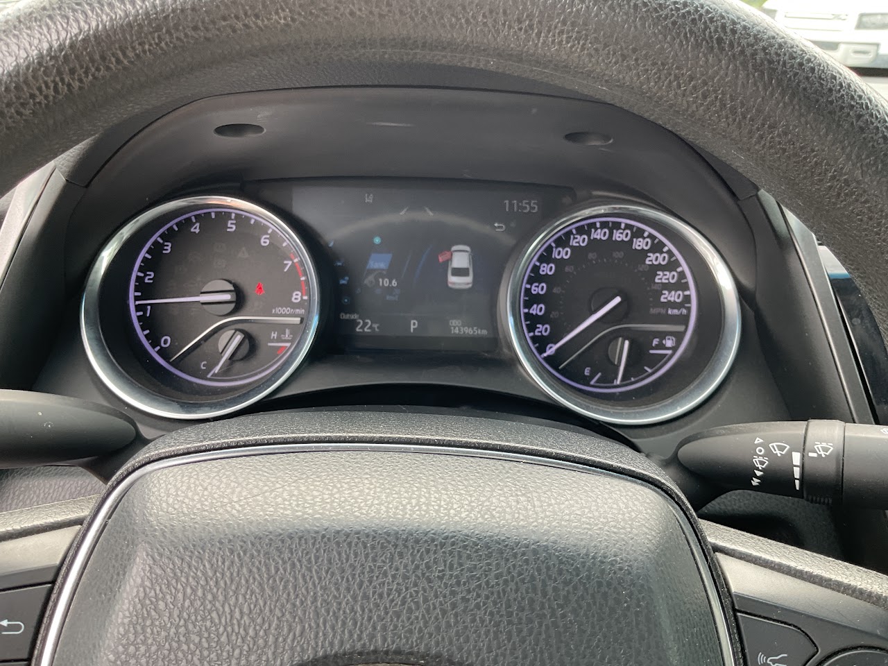 2020 Toyota Camry — photo 27 of 34