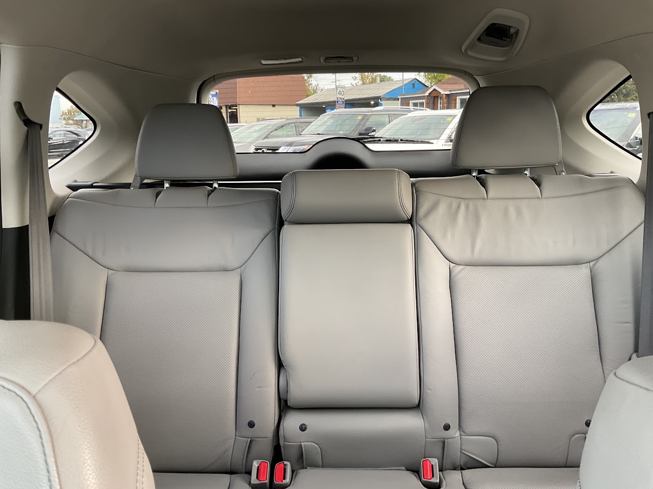 2015 Honda CR-V — photo 24 of 33