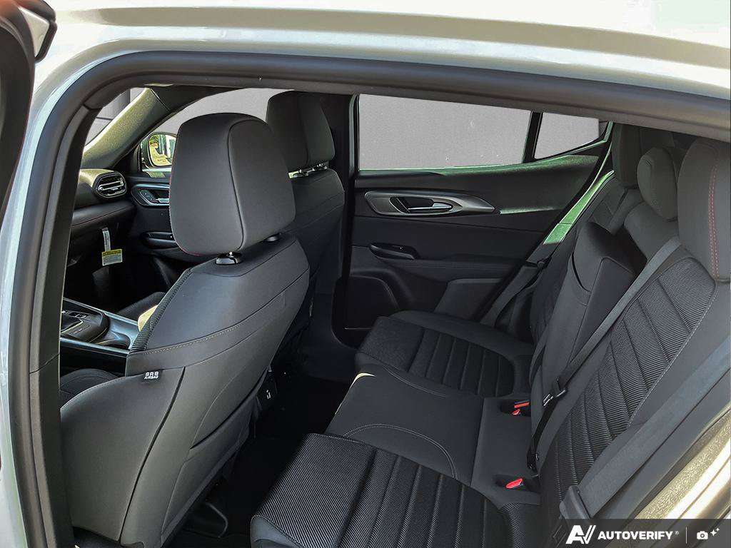 2024 Dodge Hornet — photo 23 of 25