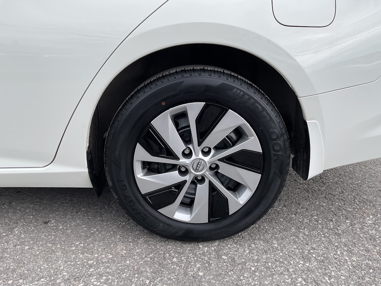 2025 Nissan Altima — photo 11 of 32
