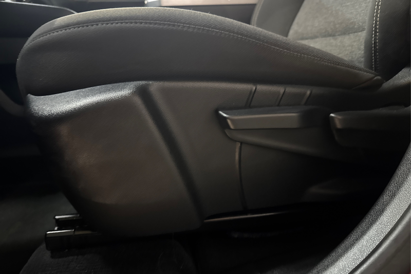 2025 GMC Terrain — photo 31 of 34