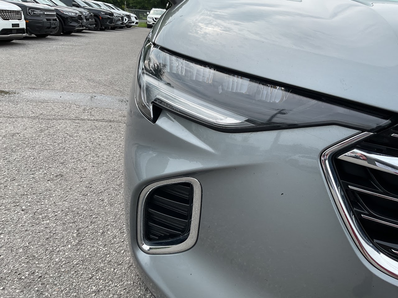 2023 Buick Envision — photo 13 of 34