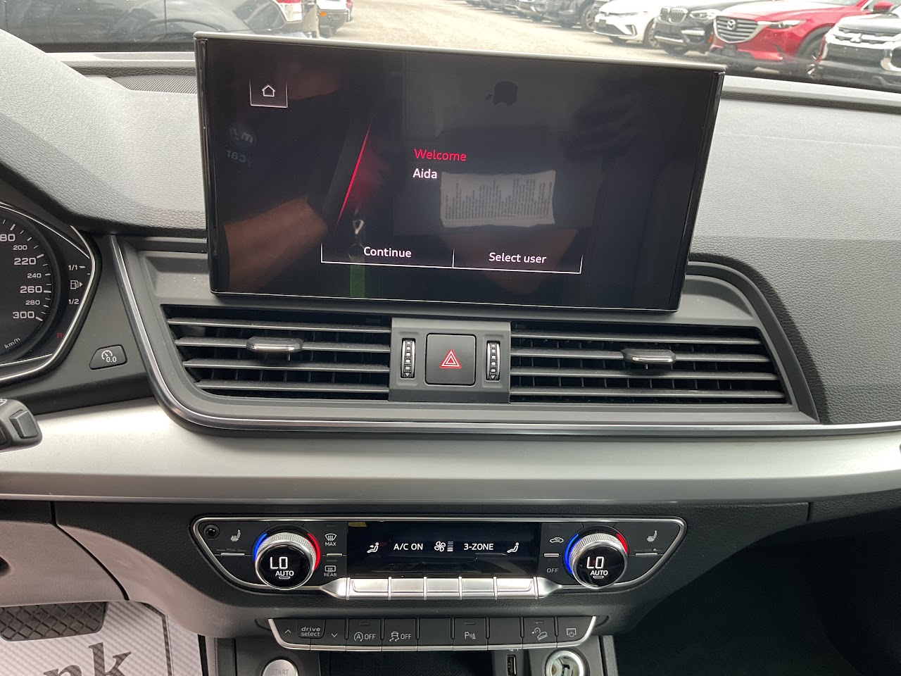 2021 Audi Q5 — photo 28 of 34