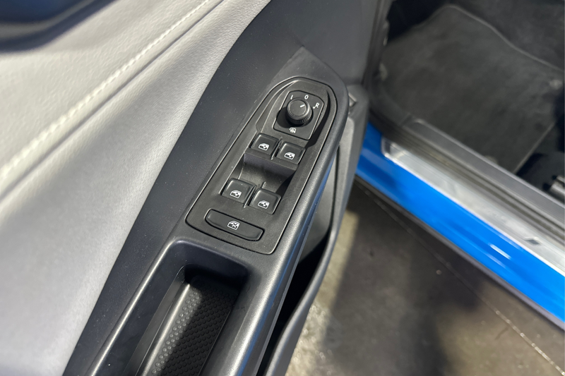 2024 Volkswagen Taos — photo 30 of 34