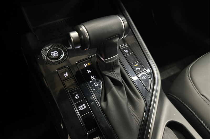 2025 Kia Niro Hybrid — photo 26 of 27