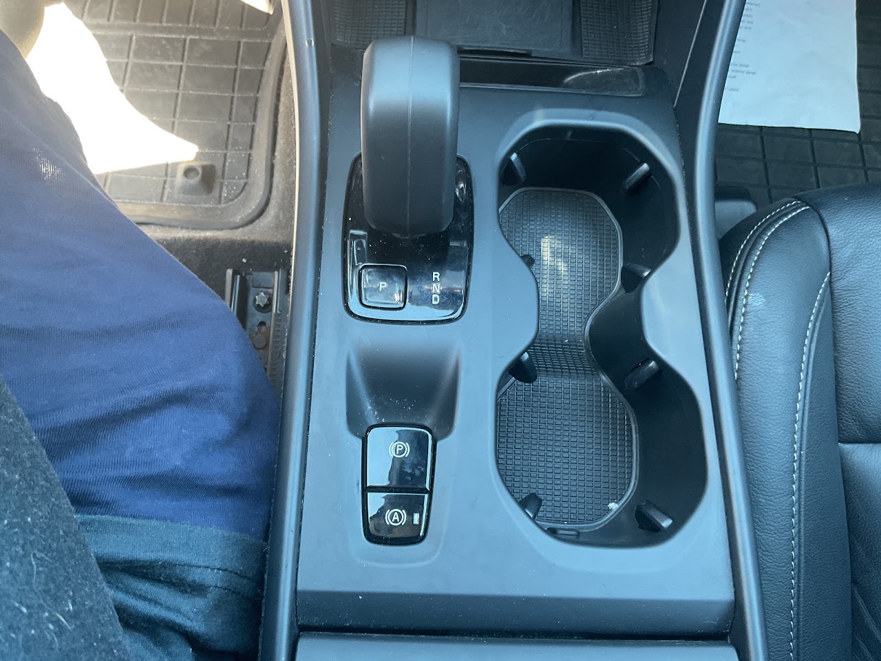2024 Volvo XC40 — photo 30 of 36