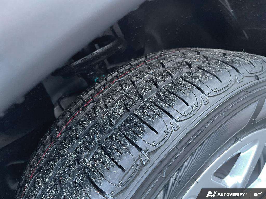 2026 Jeep Compass — photo 8 de 25