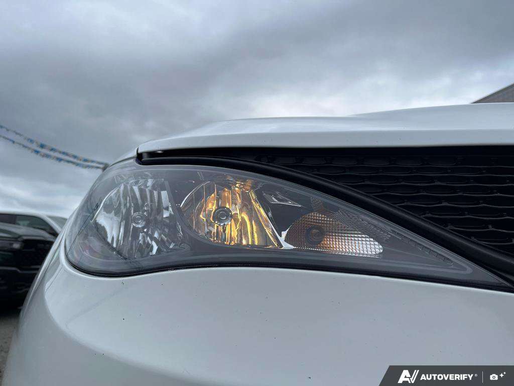 2024 Chrysler Grand Caravan — photo 8 of 25
