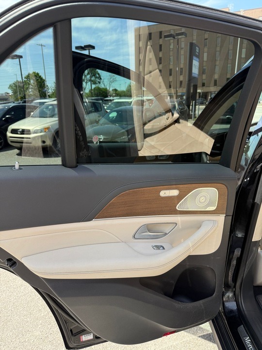 2020 Mercedes-Benz GLE 450 — photo 14 of 27