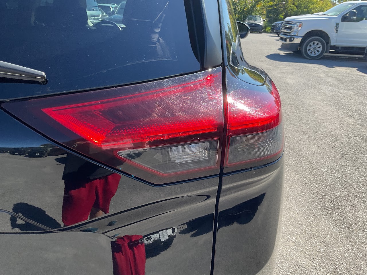 2025 Nissan Rogue — photo 18 of 34